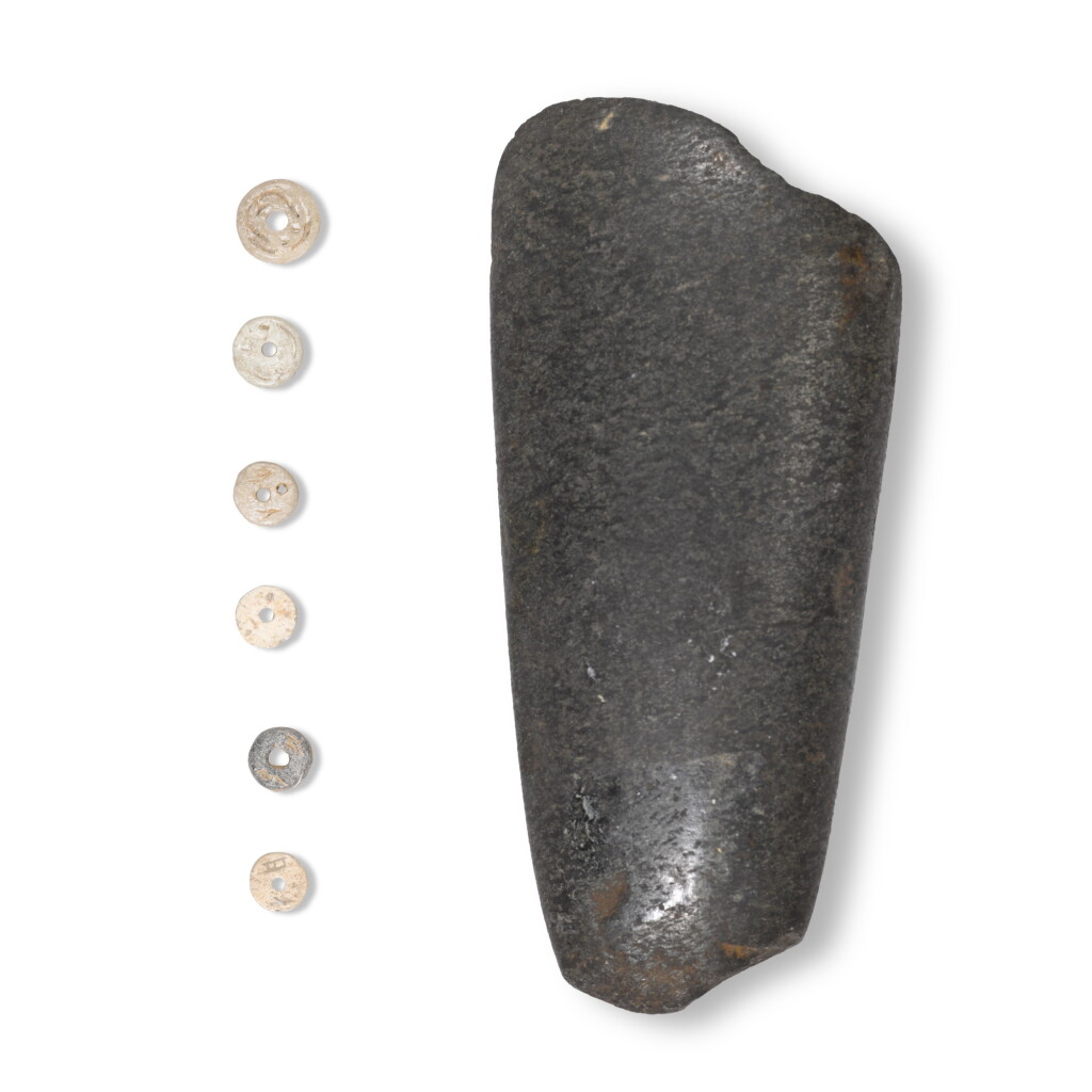View full screen - View 1 of Lot 5. A group of seven stone carvings, Neolithic Period to Early Western Han dynasty | 新石器時代至西漢初 各式石雕一組七件.