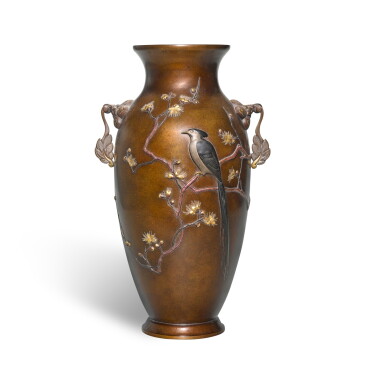 View full screen - View 1 of Lot 94. A BRONZE VASE, SIGNED KIRYU KOSHU KAISHA SEI (MADE BY THE FIRST JAPANESE MANUFACTURING AND TRADING COMPANY) BENEATH THE "DOUBLE-MOUNTAIN" MARK OF THE COMPANY, MEIJI PERIOD, LATE 19TH CENTURY.