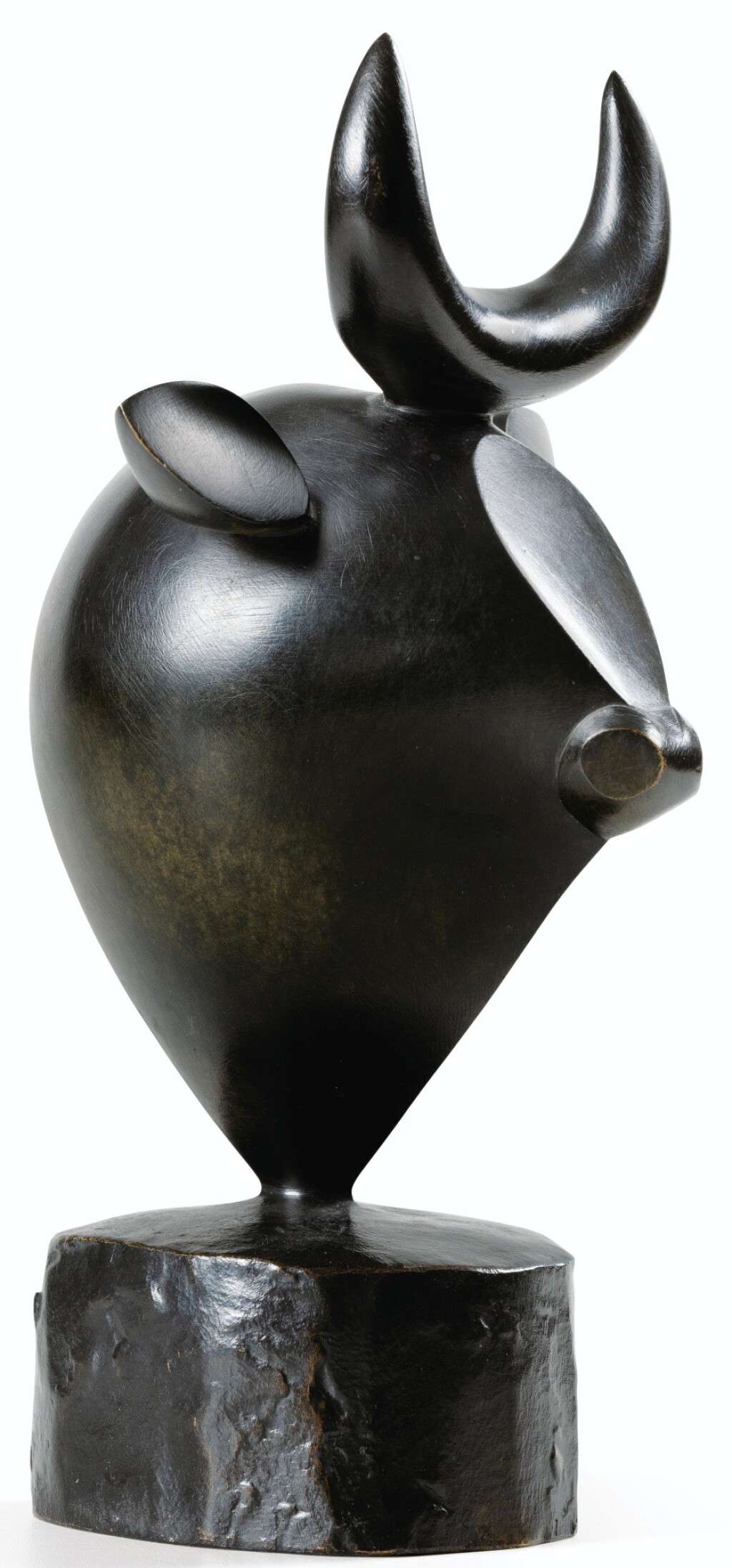 View full screen - View 1 of Lot 29. BALTHASAR LOBO | TÊTE DE TAUREAU.