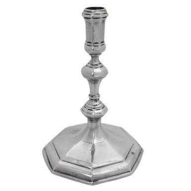 View full screen - View 1 of Lot 325. A QUEEN ANNE SILVER OCTAGONAL TAPERSTICK, THOMAS MERRY, LONDON, 1709.