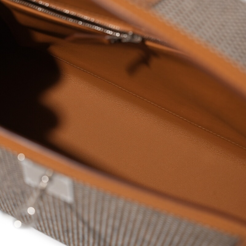 Cover image 0