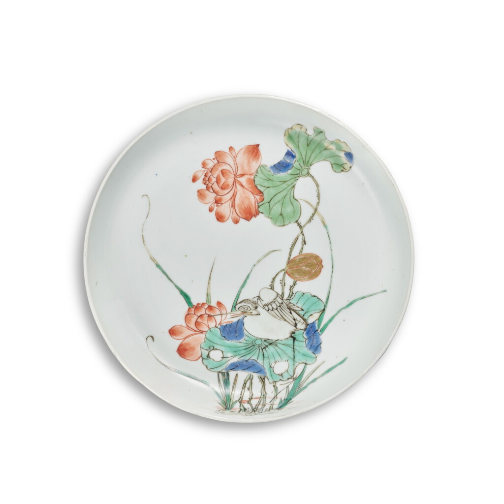 View full screen - View 1 of Lot 801. A famille-verte 'egret' dish, Qing dynasty, Kangxi period | 清康熙 五彩路路連科圖盤.