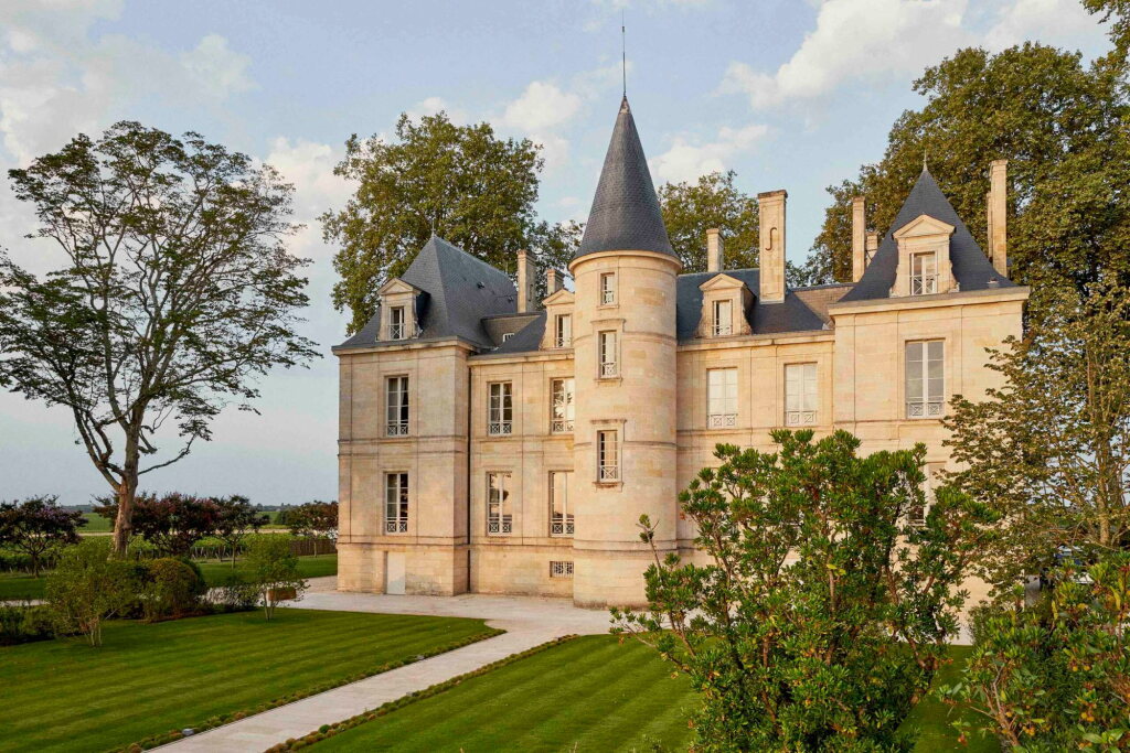 View full screen - View 1 of Lot 27. Château Pichon Longueville, Lalande 2016 (3 DM).