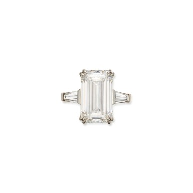 View full screen - View 1 of Lot 500. Diamond Ring | 鑽石戒指.