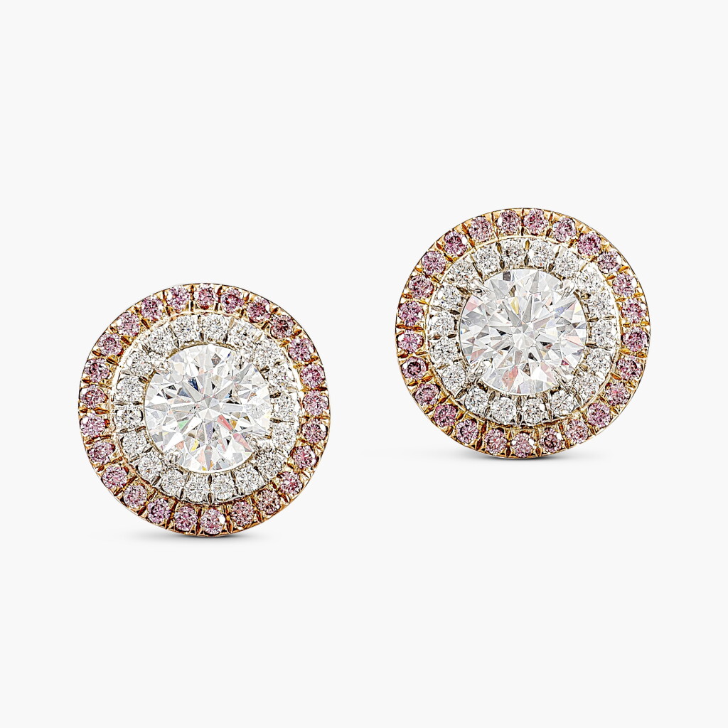 View full screen - View 1 of Lot 1378. Pair of Diamond Earrings | 0.76 及 0.75克拉 圓形 F色 鑽石 配 鑽石 耳環一對.