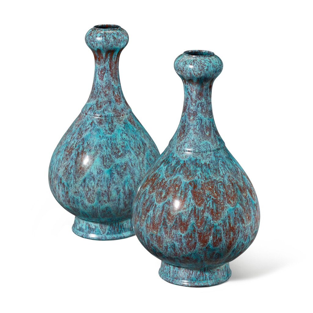 View full screen - View 1 of Lot 3641. An exceptionally fine and rare pair of robin's-egg glazed garlic-mouth vases Seal marks and period of Yongzheng | 清雍正 爐鈞釉蒜頭瓶一對 《雍正年製》款.