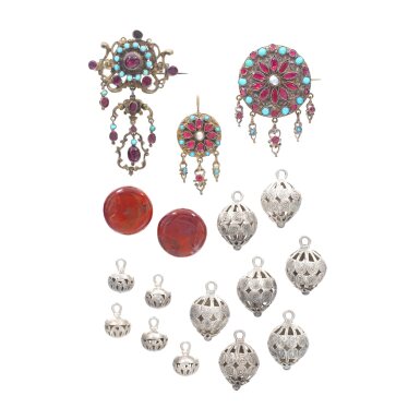 View full screen - View 1 of Lot 1139. Collection of buttons, collection of gem set jewels and a pair of jasper dress studs.