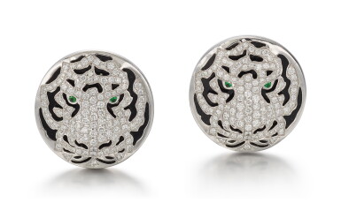 View full screen - View 1 of Lot 9157. PAIR OF DIAMOND, EMERALD AND ONYX CUFFLINKS, STENZHORN | 鑽石 配 祖母綠 及 縞瑪瑙 袖扣一對, Stenzhorn.