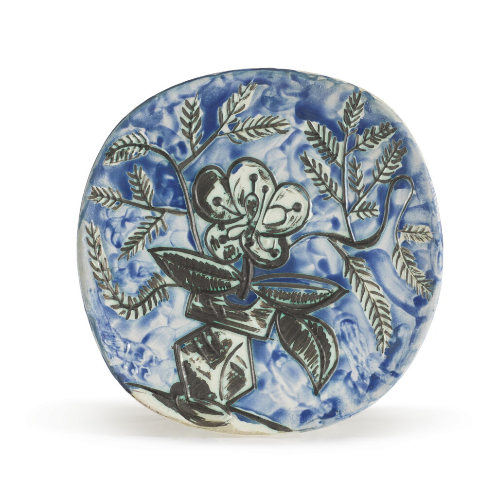 View full screen - View 1 of Lot 50. Vase au bouquet (A. R. 304).