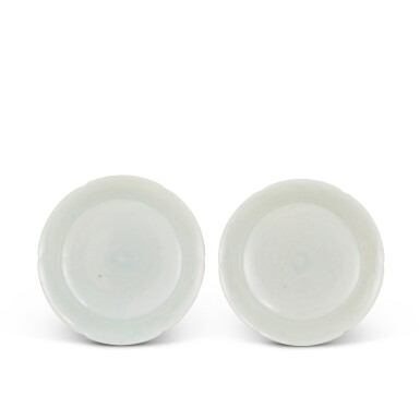 View full screen - View 1 of Lot 1021. Two Qingbai lobed dishes, Northern Song dynasty | 北宋 青白釉葵口盤一組兩件.