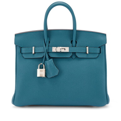 View full screen - View 1 of Lot 592. Limited Edition Vert Bosphore Togo and Bleu Ocean Verso Birkin 25 Palladium Hardware, 2021.