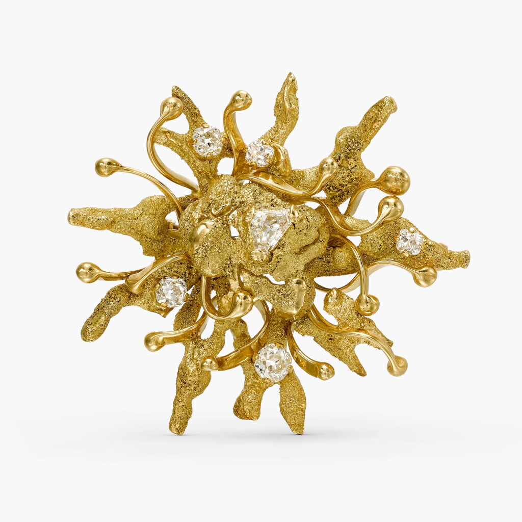 View full screen - View 1 of Lot 193. Gold and Diamond Brooch.
