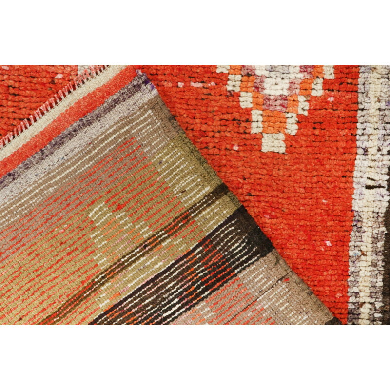 Cover image 0