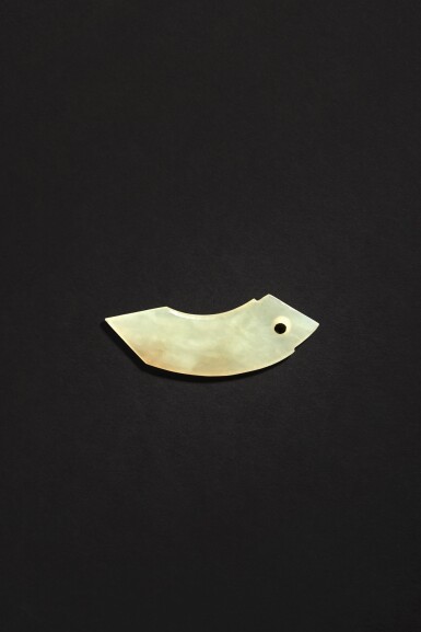 View full screen - View 1 of Lot 40. A white jade ceremonial blade (Ge), Western Zhou dynasty.