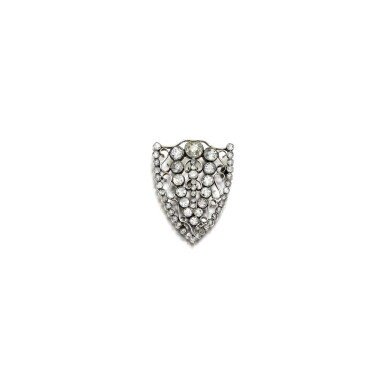 View full screen - View 1 of Lot 267. DIAMOND BROOCH, CIRCA 1900 AND LATER.