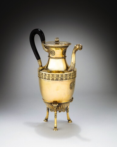 View full screen - View 1 of Lot 61. An important and large Royal silver-gilt coffee-pot, Jean-Baptiste-Claude Odiot, Paris, 1798-1809 | Importante et grande cafetière royale en vermeil par Jean-Baptiste-Claude Odiot, Paris, 1798-1809.