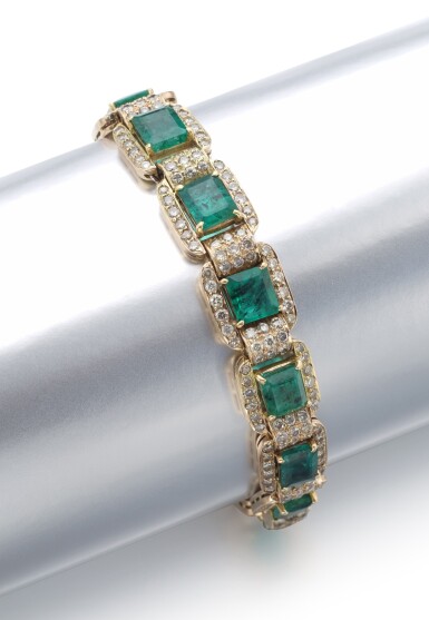 View full screen - View 1 of Lot 133. EMERALD AND DIAMOND BRACELET.