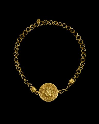 View full screen - View 1 of Lot 120. A Roman Gold Necklace and Pendant, circa 1st/3rd Century A.D..