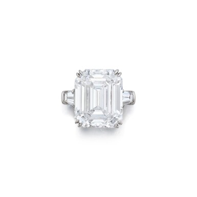 View full screen - View 1 of Lot 84. A Highly Important Diamond Ring.