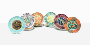 View full screen - View 1 of Lot 156. Suite de dix assiettes.