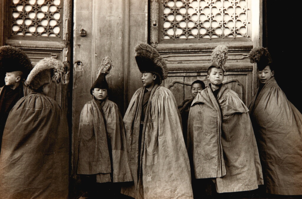 View full screen - View 1 of Lot 284. Consten | Travels to Peking, 1939.