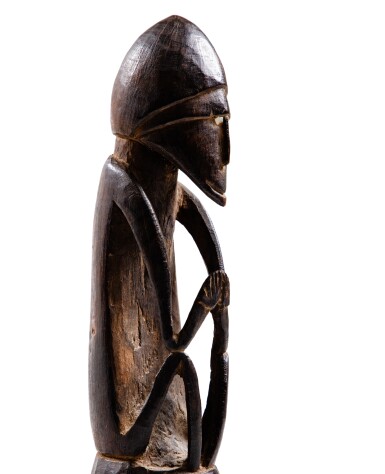 View full screen - View 1 of Lot 13. Statue, Aire Massim, Papouasie-Nouvelle-Guinée | Massim Figure, Papua New Guinea.