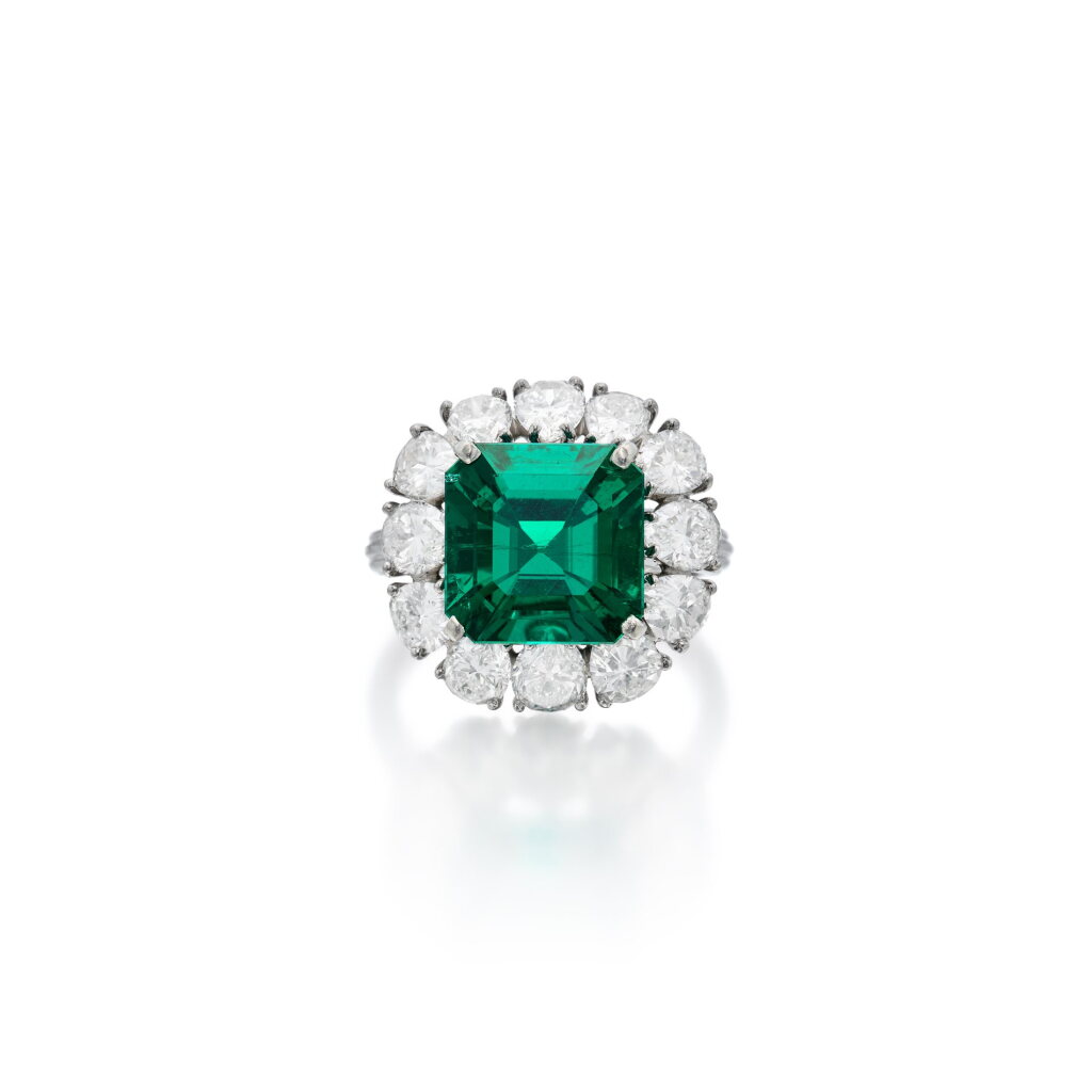 View full screen - View 1 of Lot 601. Emerald and diamond ring.