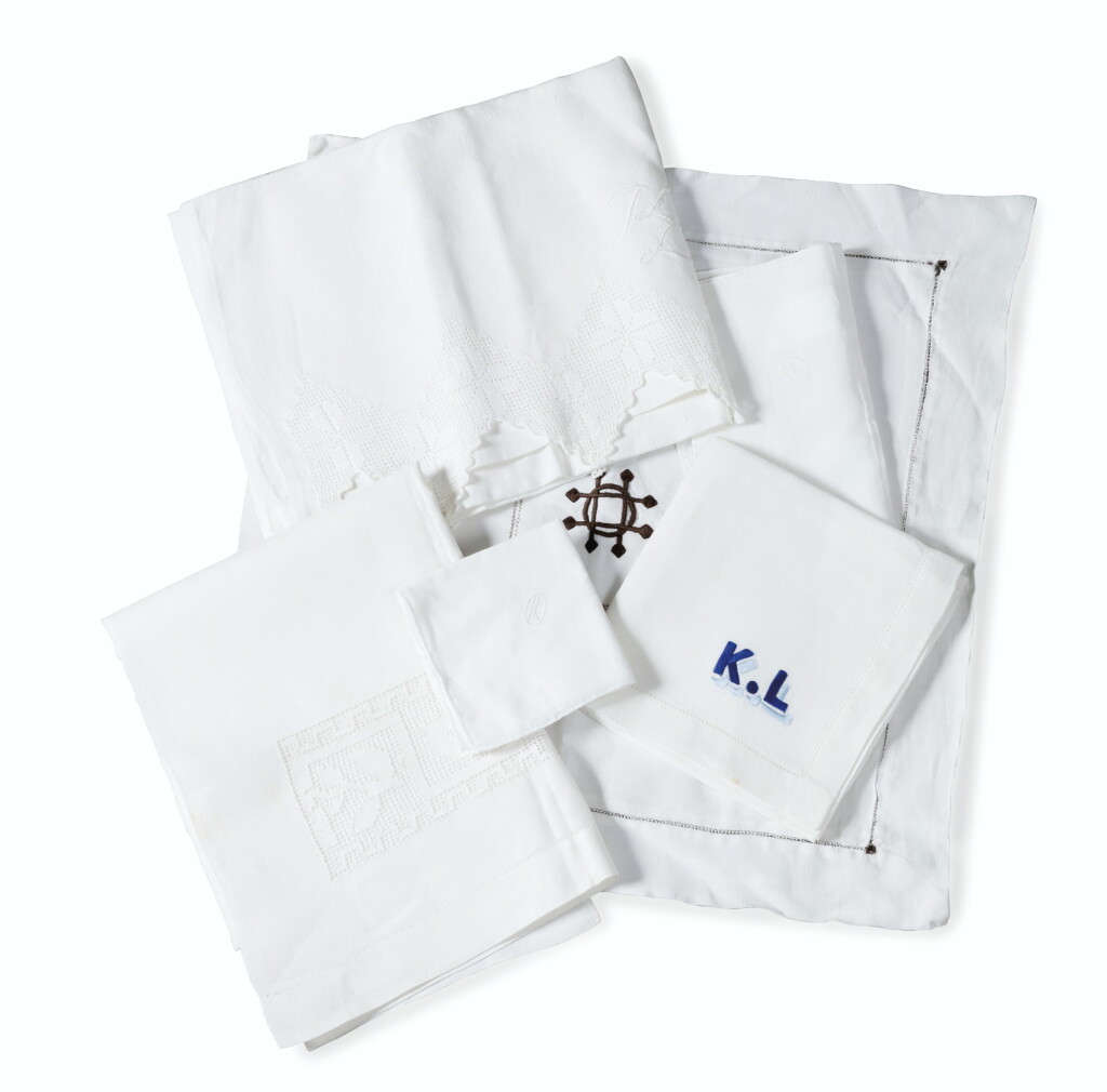 View full screen - View 1 of Lot 584. Lot of cotton linens, monogramed KL.