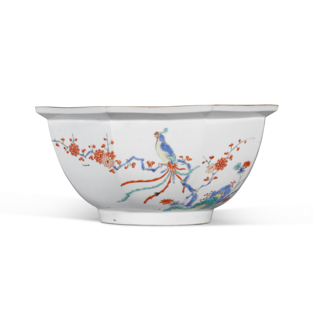 View full screen - View 1 of Lot 142. A Kakiemon porcelain octagonal bowl, Edo period, 17th century.