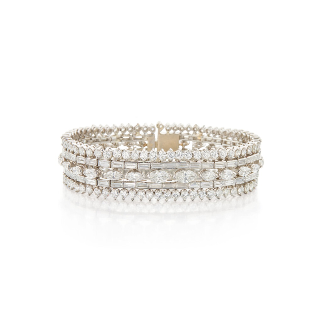 View full screen - View 1 of Lot 199. DIAMOND BRACELET.