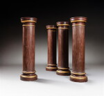 Suite de quatre colonnes en marbre peint