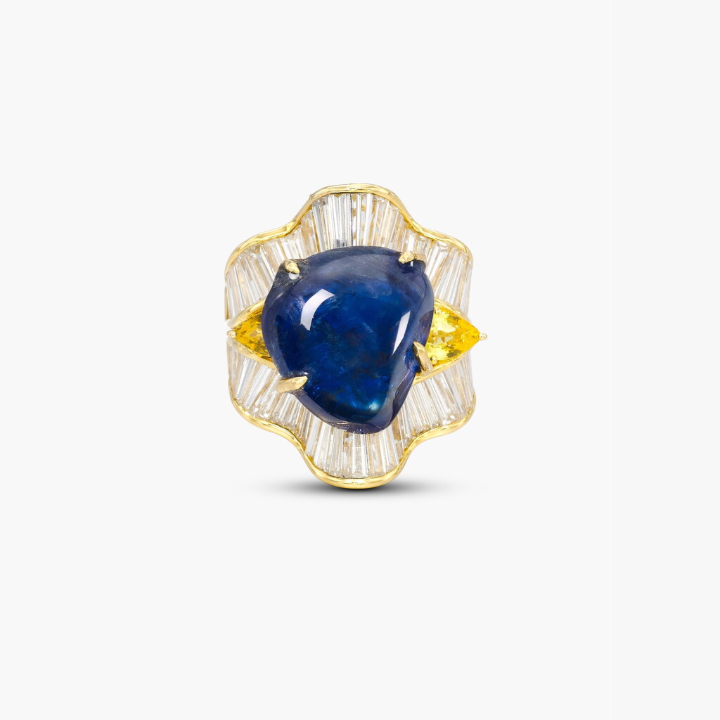 View full screen - View 1 of Lot 1493. Sapphire and Diamond Ring | 17.12克拉 天然 「緬甸」未經加熱藍寶石 配 鑽石 戒指.