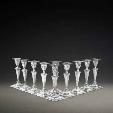 View full screen - View 1 of Lot 65. A Dutch set of 10 silver candlesticks, Anton Hiinnick Pape, Amsterdam, 1804-1805 | Ensemble de 10 flambeaux en argent par Anton Hiinnick Pape, Amsterdam, 1804-1805.