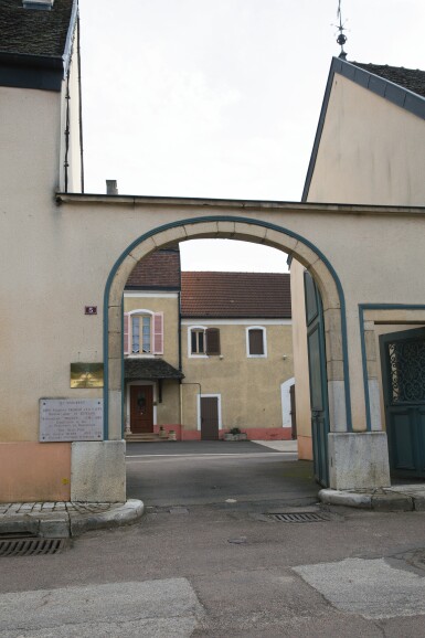 View full screen - View 1 of Lot 7223. Nuits Saint Georges, Les Vignes Rondes 2015 Mugneret-Gibourg (6 BT).