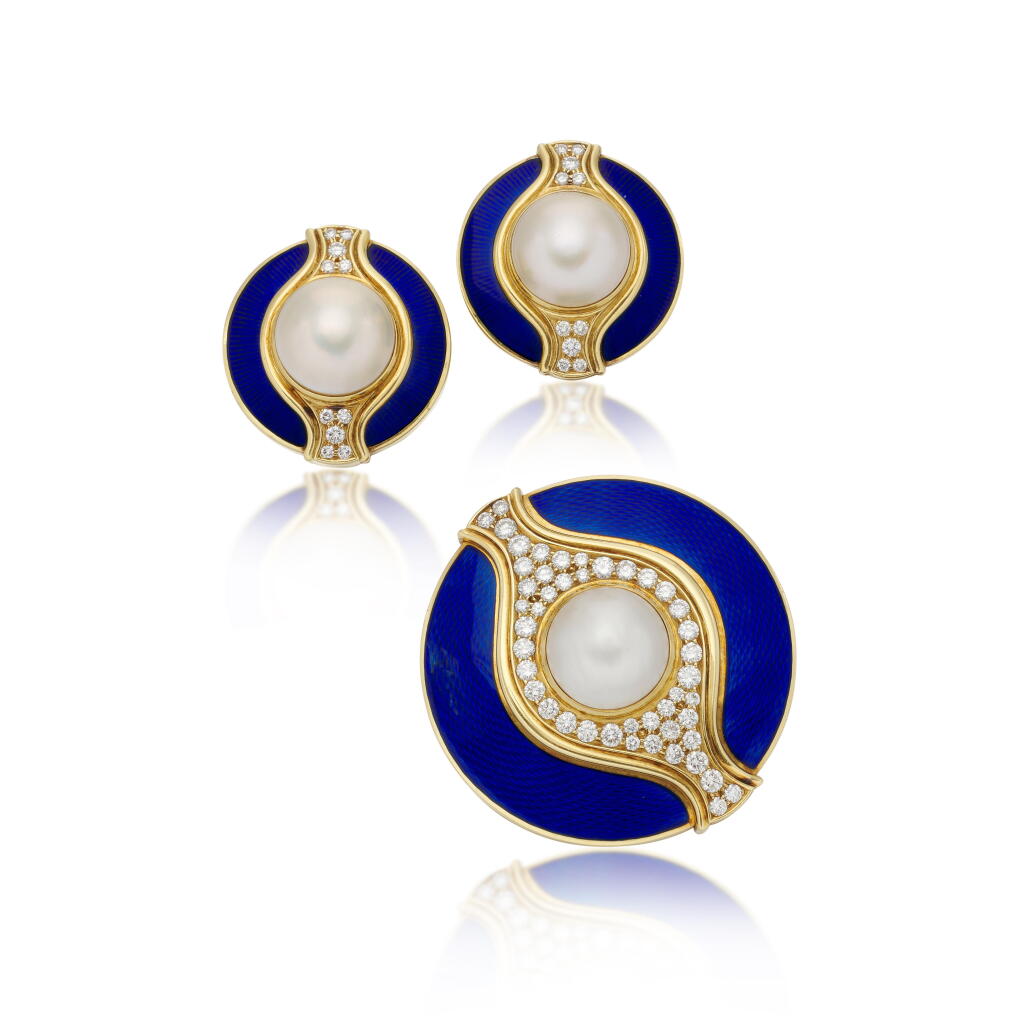 View full screen - View 1 of Lot 141. Enamel, pearl and diamond demi parue (Demi parure in smalti, diamanti e perle).