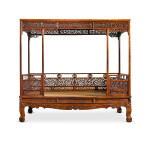 An exceptional and rare Huanghuali six-post canopy bed (Jiazichuang), Late Ming dynasty | 晚明 黃花梨六柱透雕螭龍瑞獸紋圍子架子床