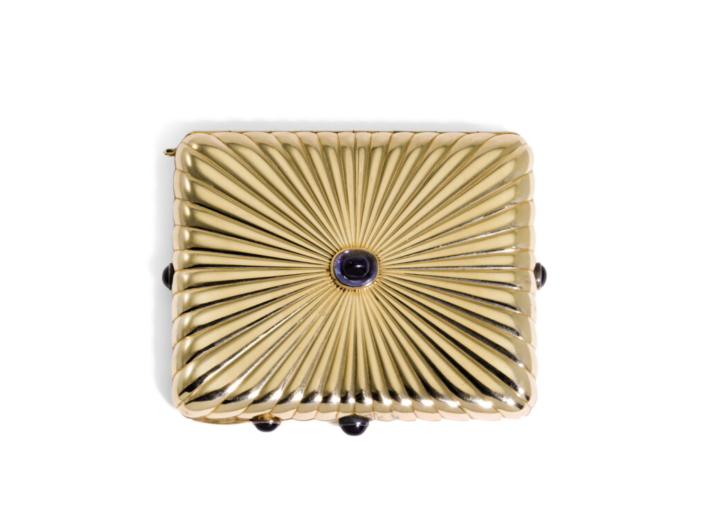View full screen - View 1 of Lot 154. A JEWELLED GOLD VANITY CASE, UGO FRILLI, FLORENCE, IN RUSSIAN TASTE, CIRCA 1915.