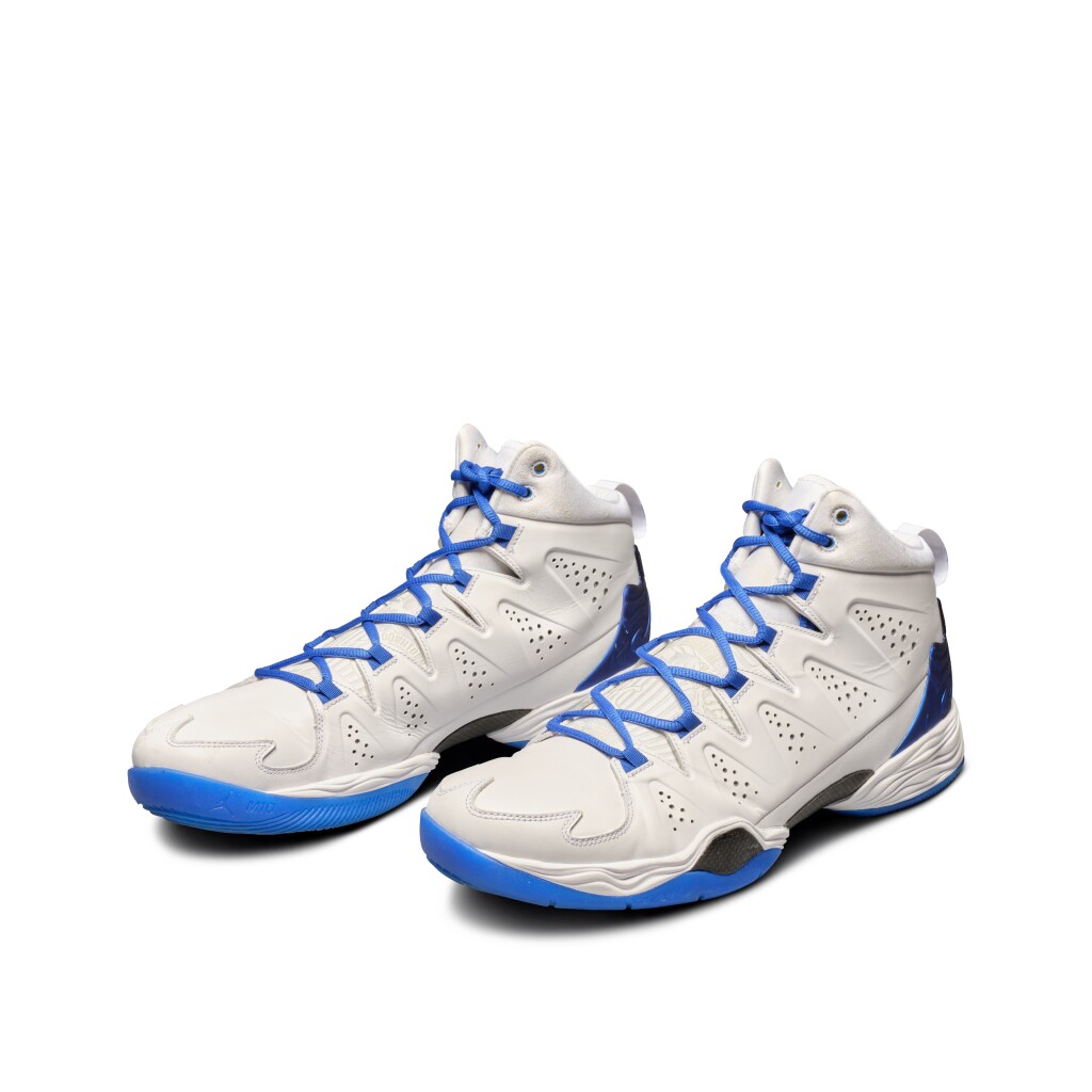 Carmelo Anthony 2014 New York Knicks Game Worn Sneakers | VICTORIAM | PART II | 2023 | Sotheby's