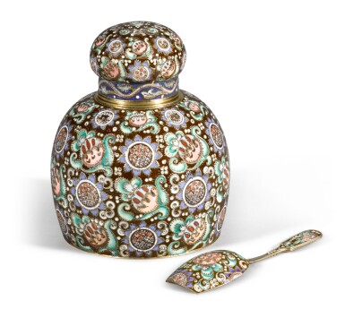 View full screen - View 1 of Lot 184. A silver-gilt and shaded cloisonné enamel tea caddy, Feodor Rückert, Moscow, 1908-1917.