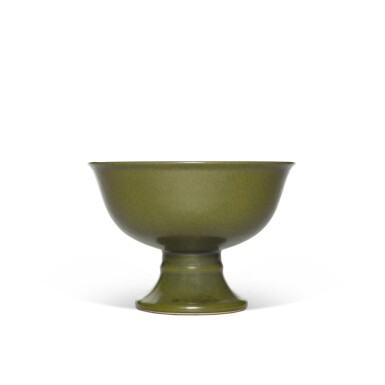 View full screen - View 1 of Lot 42. A teadust-glazed stemcup, Qing dynasty, Jiaqing / Daoguang period.