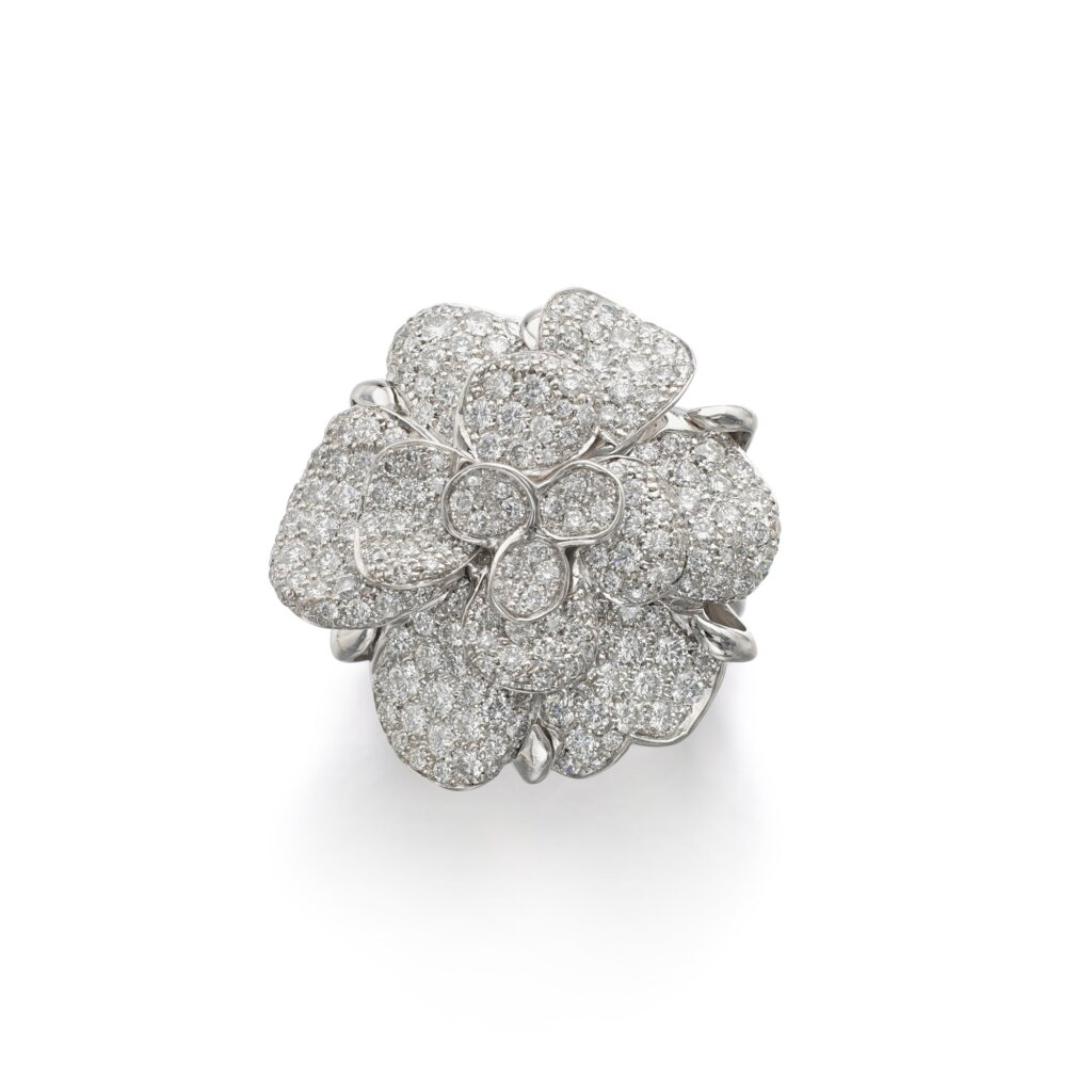 View full screen - View 1 of Lot 919. Diamond ring, 'Camélia'.
