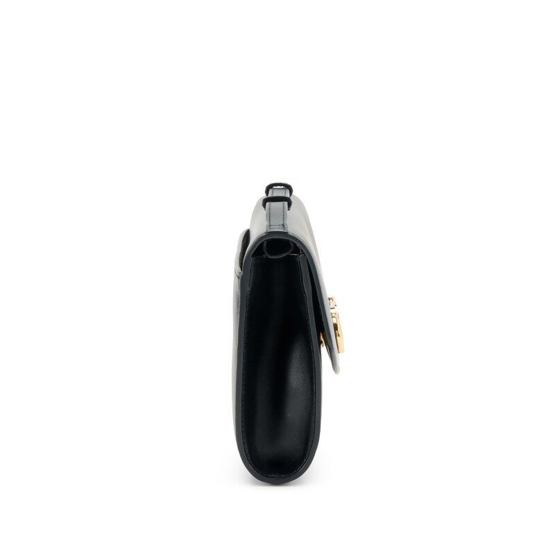 Cover image 0