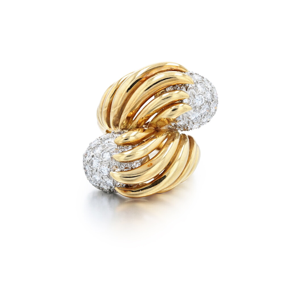 View full screen - View 1 of Lot 264. Diamond ring | Bague diamant.