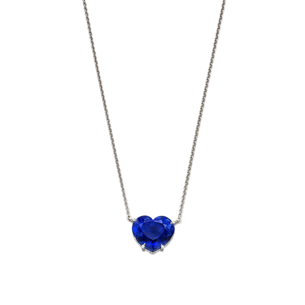View full screen - View 1 of Lot 1716. Sapphire and Diamond Pendent Necklace | 12.54克拉 天然「緬甸皇家藍」未經加熱藍寶石 配 鑽石 項鍊.