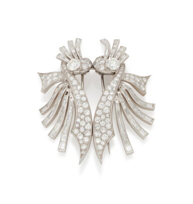 View full screen - View 1 of Lot 34. DIAMOND DOUBLE CLIP BROOCH (SPILLA DOPPIA CLIP IN DIAMANTI) .
