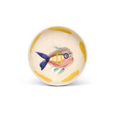 View full screen - View 1 of Lot 902. Service poisson (A. R. 15).