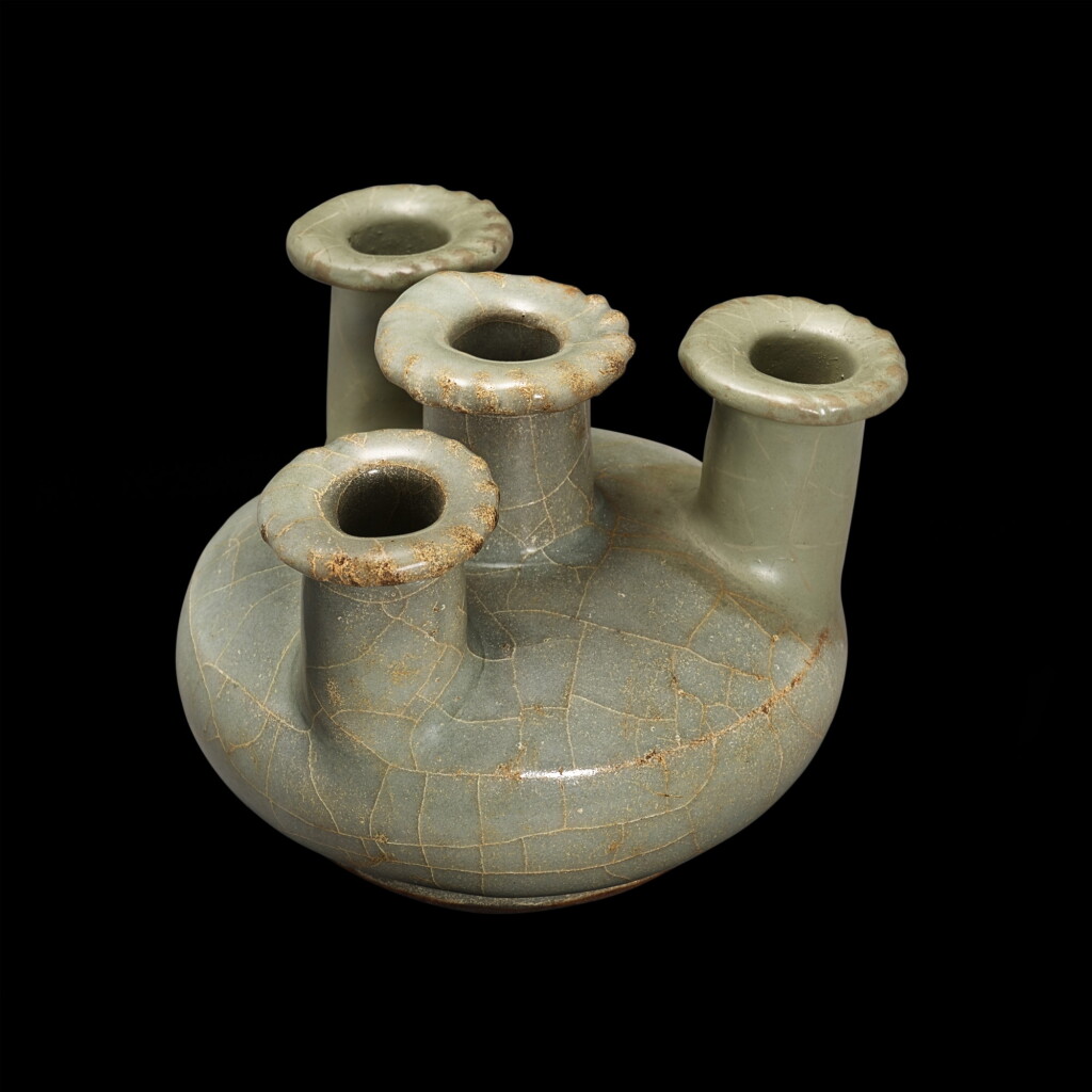 View full screen - View 1 of Lot 3703. A rare Guan incense holder Hangzhou, Southern Song dynasty | 南宋 杭州官窰四管香插.