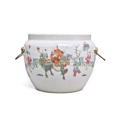 View full screen - View 1 of Lot 835. A famille-rose 'figural' jar, Late Qing dynasty | 清末 粉彩人物故事圖罐.