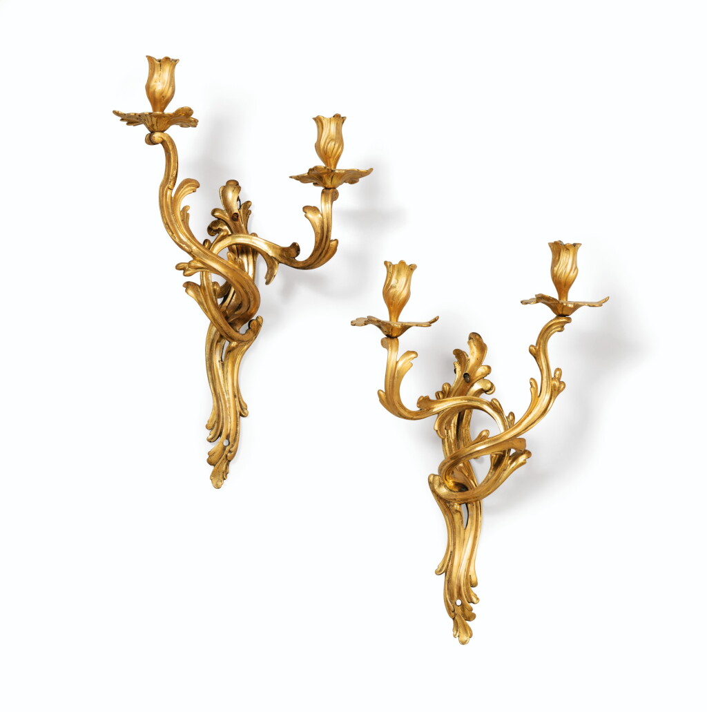 View full screen - View 1 of Lot 41. PAIR OF GILT BRONZE WALL LIGHTS, LOUIS XV | PAIRE D'APPLIQUES EN BRONZE DORÉ D'ÉPOQUE LOUIS XV.