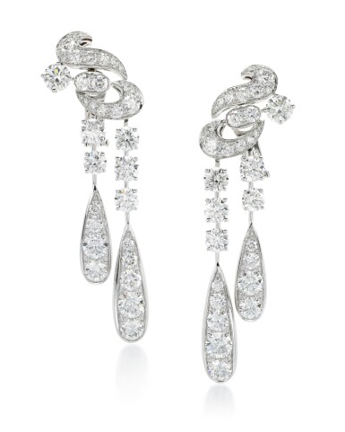 View full screen - View 1 of Lot 312. GRAFF | PAIR OF DIAMOND EARRINGS.